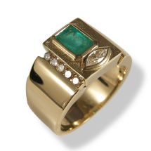 mans-emerald-ring